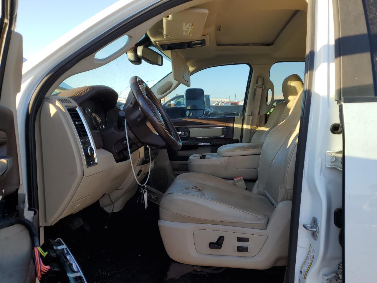 2013 Ram 2500 Laramie VIN: 3C6UR5NLXDG571026 Lot: 90102085