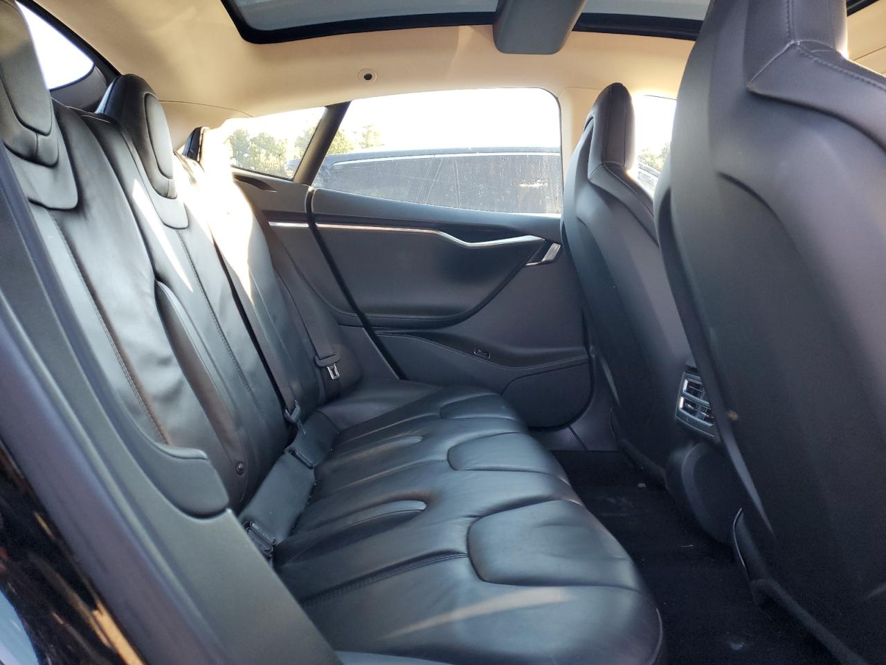 2014 Tesla Model S VIN: 5YJSA1S14EFP50902 Lot: 87029785