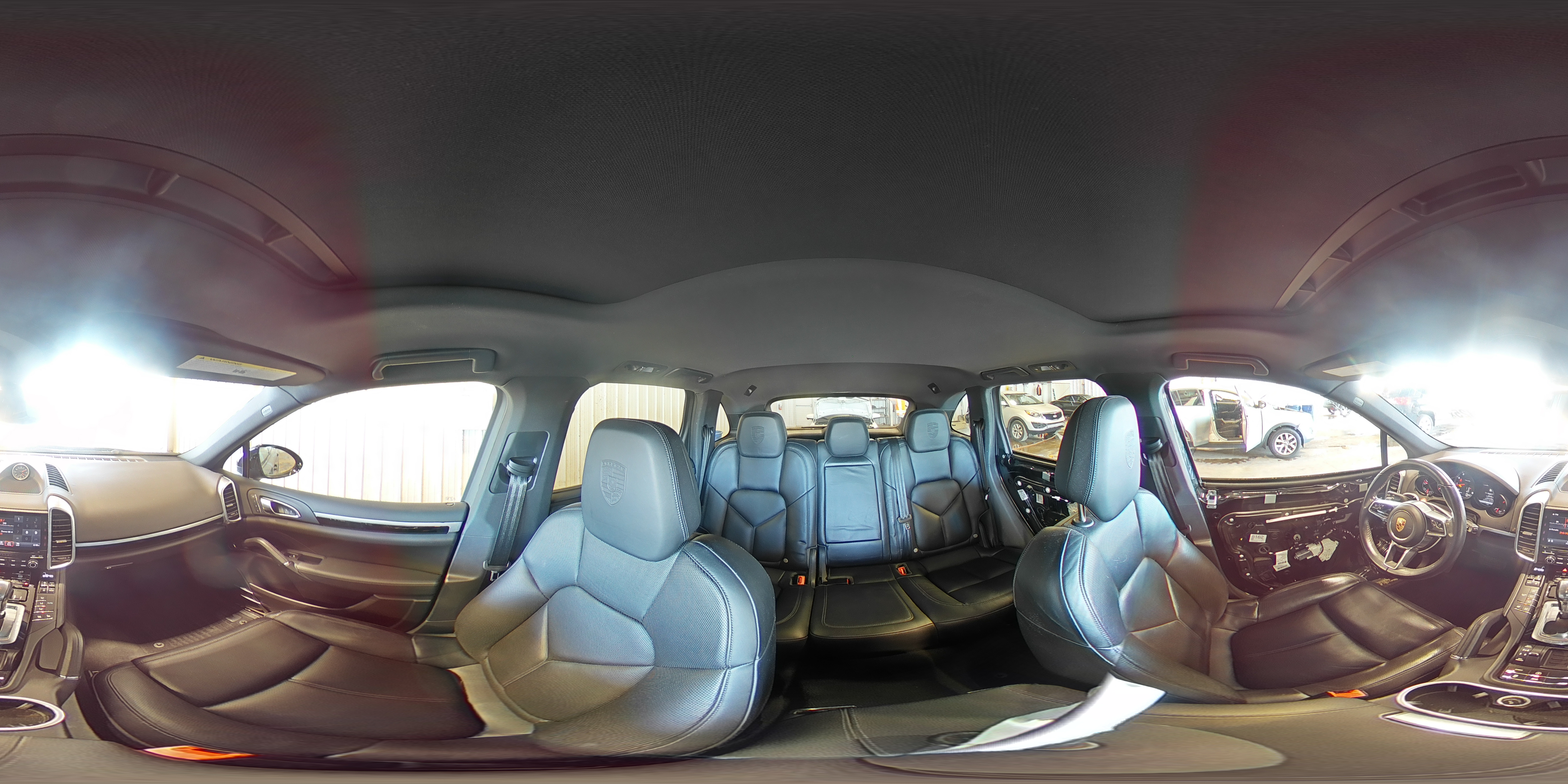 2018 Porsche Cayenne VIN: WP1AA2A2XJKA00833 Lot: 87026325