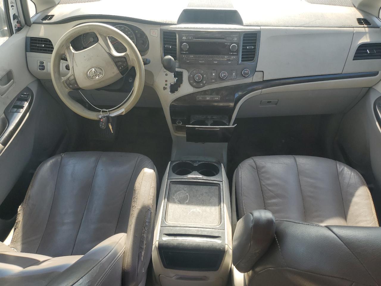 2012 Toyota Sienna Le VIN: 5TDKK3DC3CS190015 Lot: 81880695