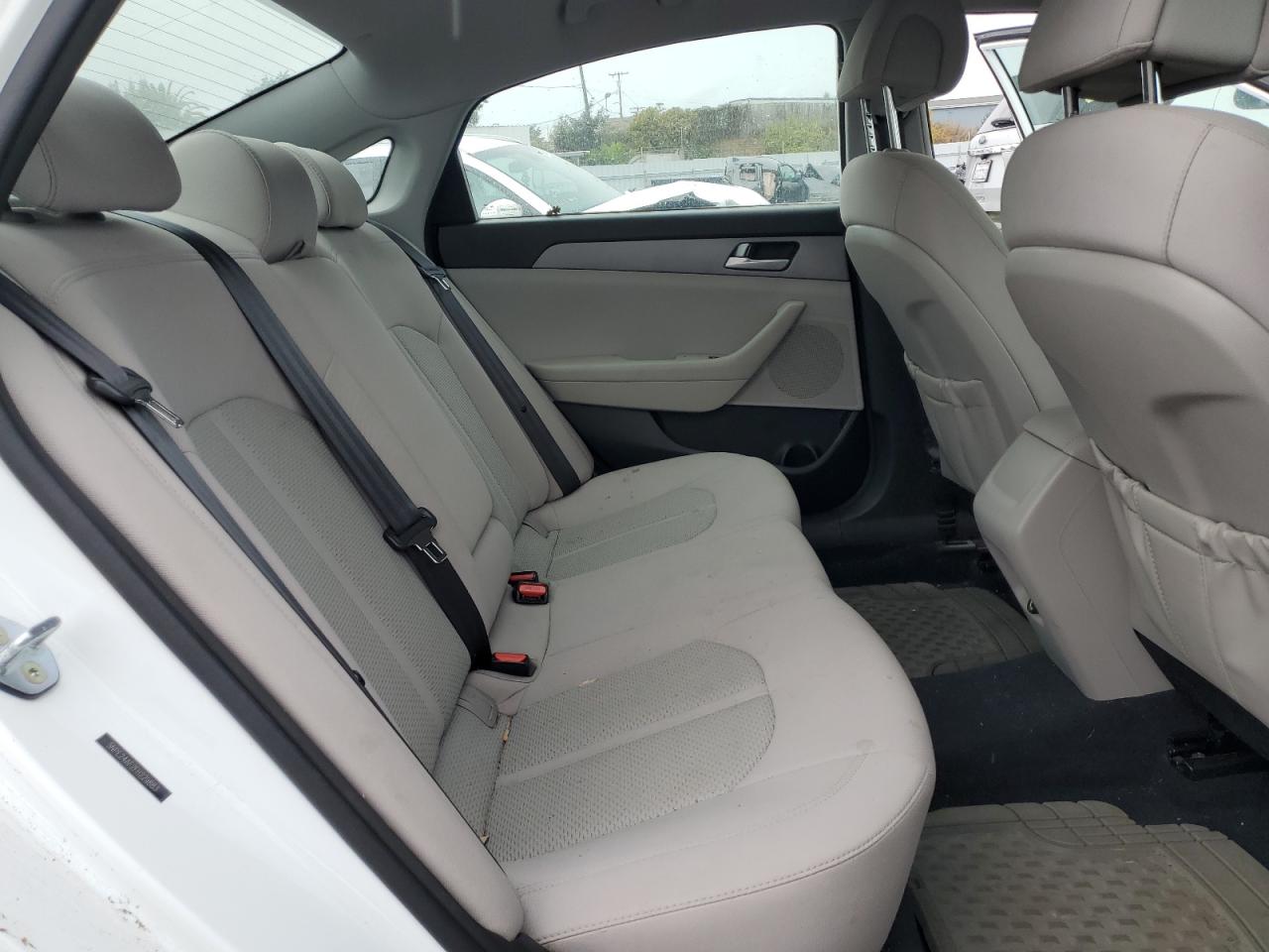 2015 Hyundai Sonata Se VIN: 5NPE24AF2FH229883 Lot: 85949755
