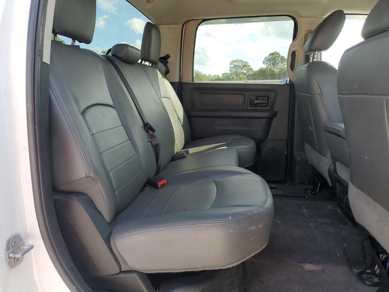 2018 Ram 2500 St VIN: 3C6TR4HTXJG247717 Lot: 89702595