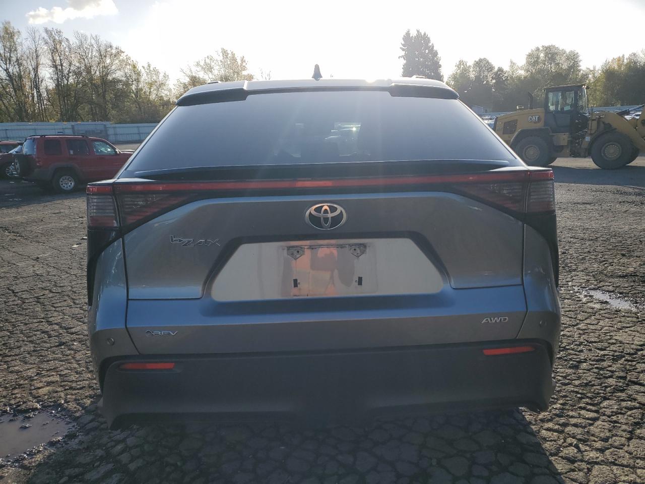 2024 Toyota Bz4X Xle VIN: JTMABACA1RA056853 Lot: 90807355