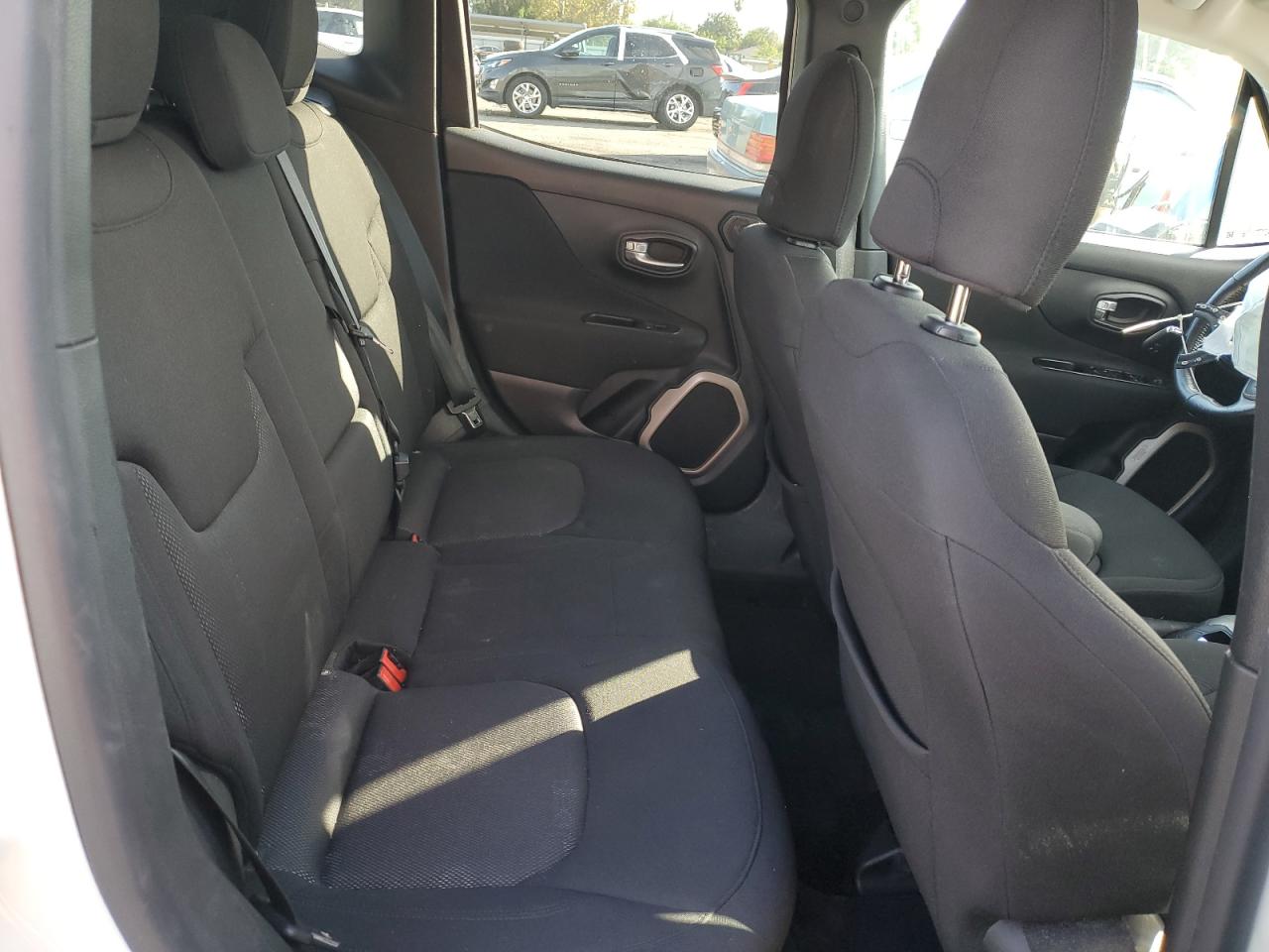 2015 Jeep Renegade Latitude VIN: ZACCJABT1FPB17676 Lot: 89679835