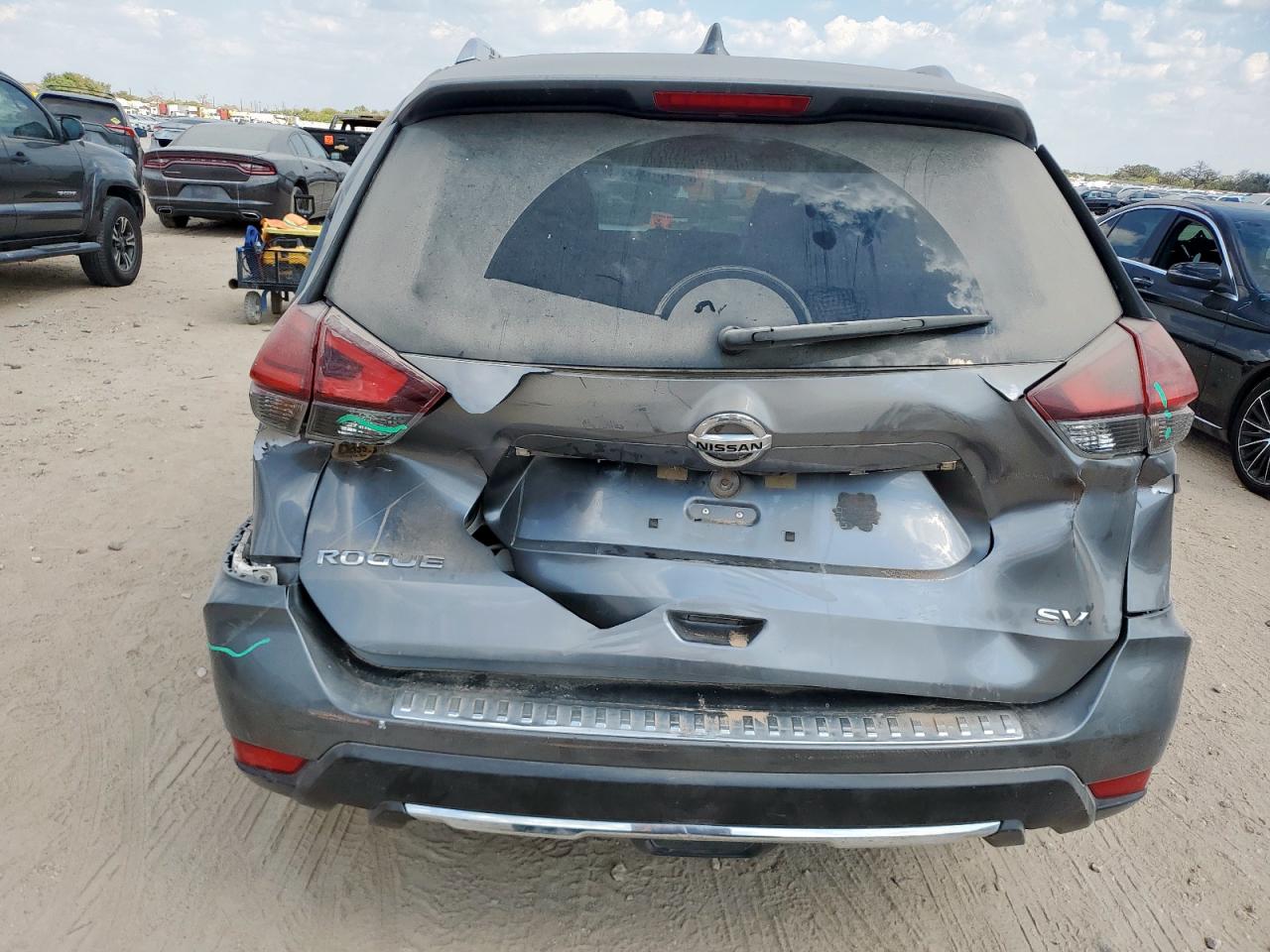 2017 Nissan Rogue S VIN: KNMAT2MT7HP532389 Lot: 85200855