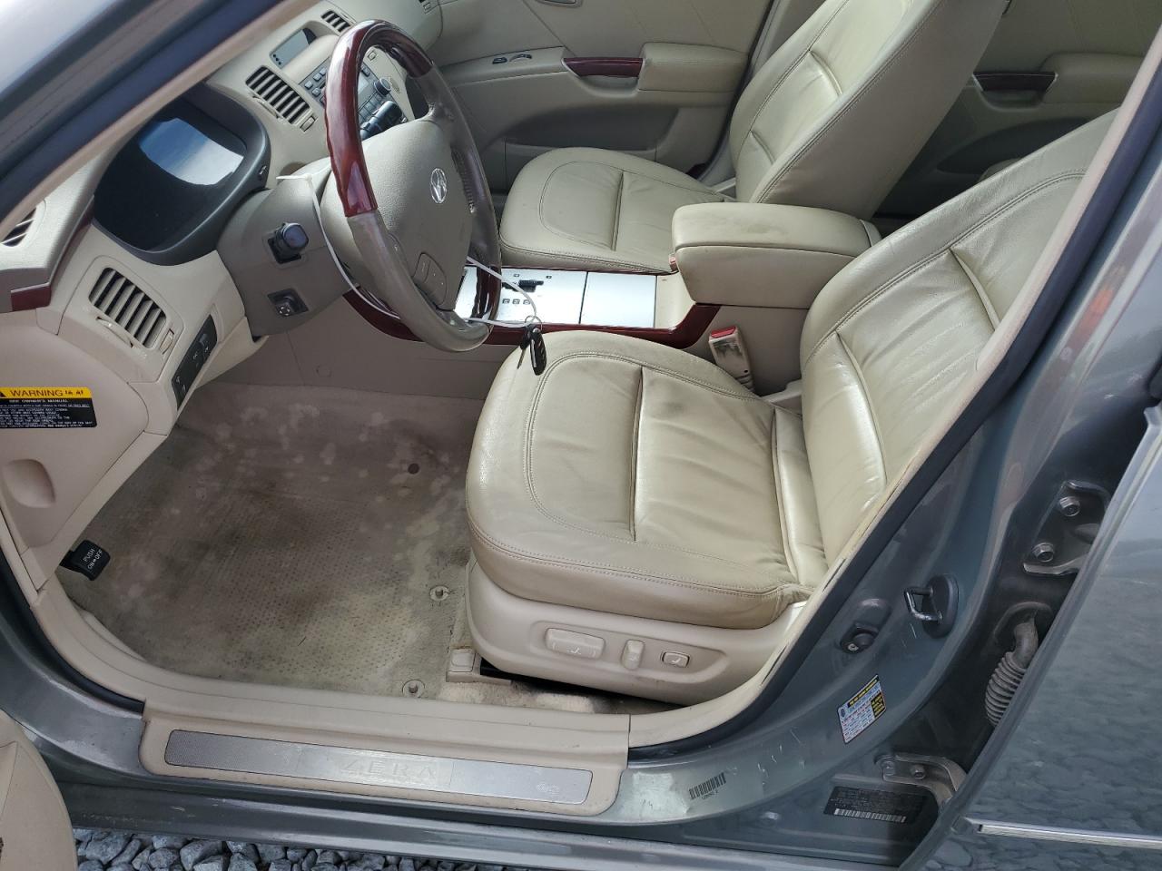 2008 Hyundai Azera Se VIN: KMHFC46F78A263463 Lot: 81938155