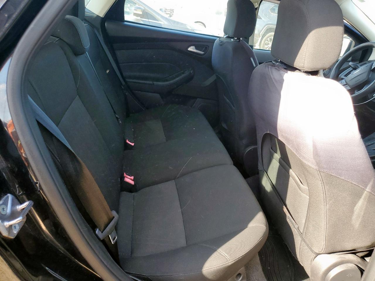 2015 Ford Focus Se VIN: 1FADP3K23FL282564 Lot: 86320825