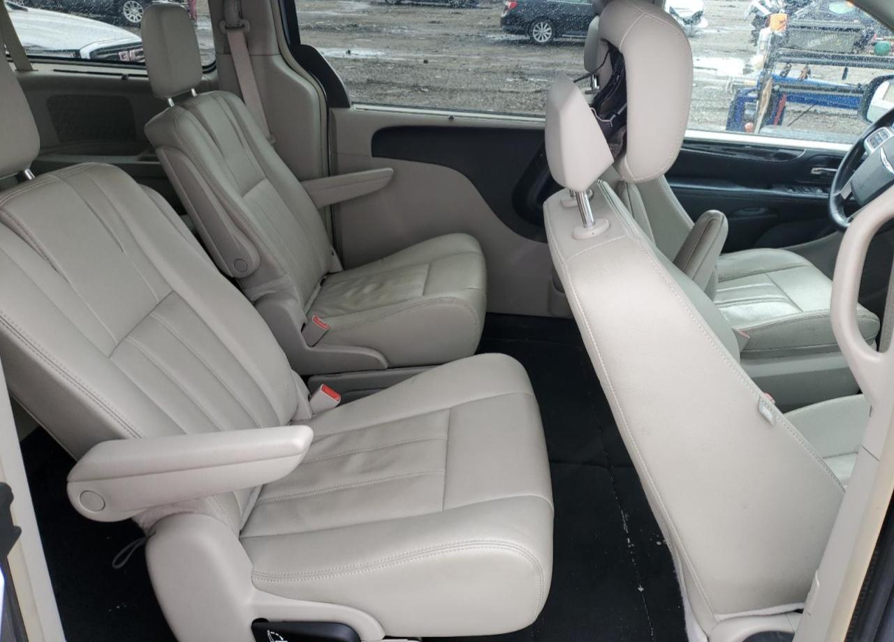 2015 Chrysler Town & Country Touring VIN: 2C4RC1BG2FR629921 Lot: 86801415