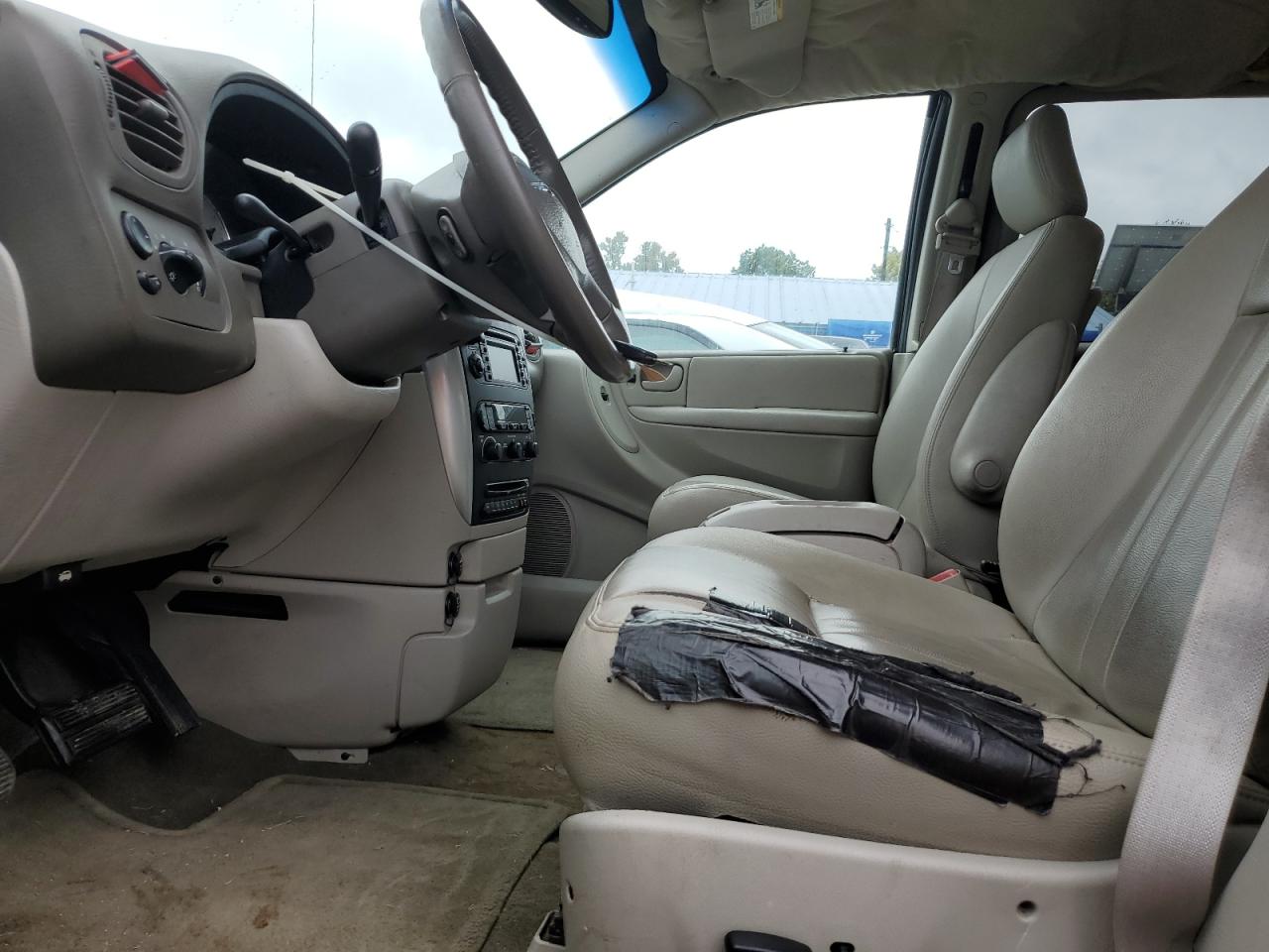 2007 Chrysler Town & Country Touring VIN: 2A8GP54L77R124920 Lot: 90100315