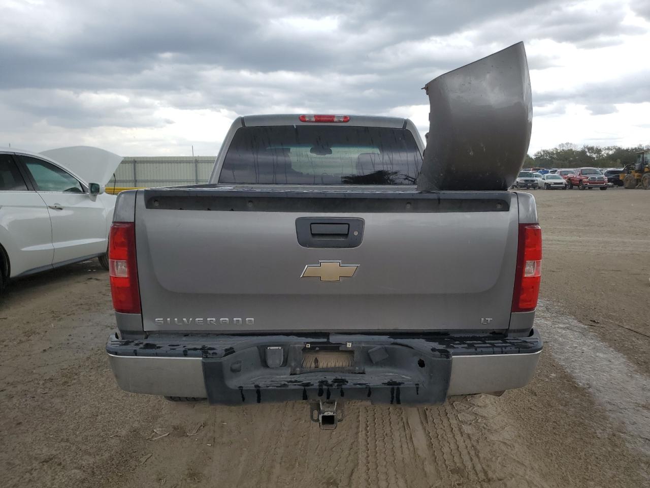 2008 Chevrolet Silverado K1500 VIN: 2GCEK13M581165661 Lot: 82229155
