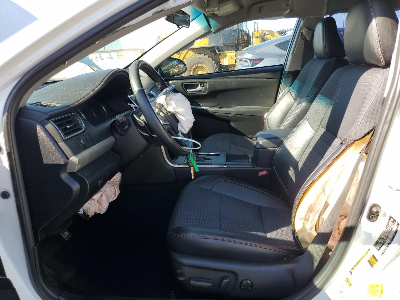 2015 Toyota Camry Le VIN: 4T1BF1FK4FU979217 Lot: 81881725