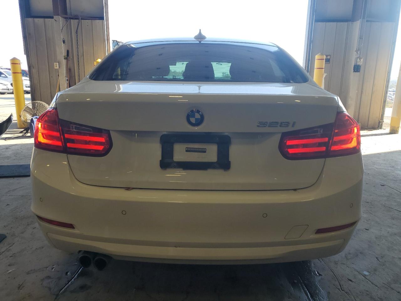 2014 BMW 328 I VIN: WBA3A5G56ENP31452 Lot: 84702625