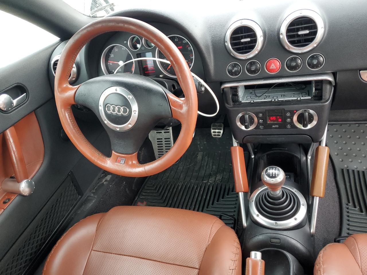 Фото: TRUUT28N211008364