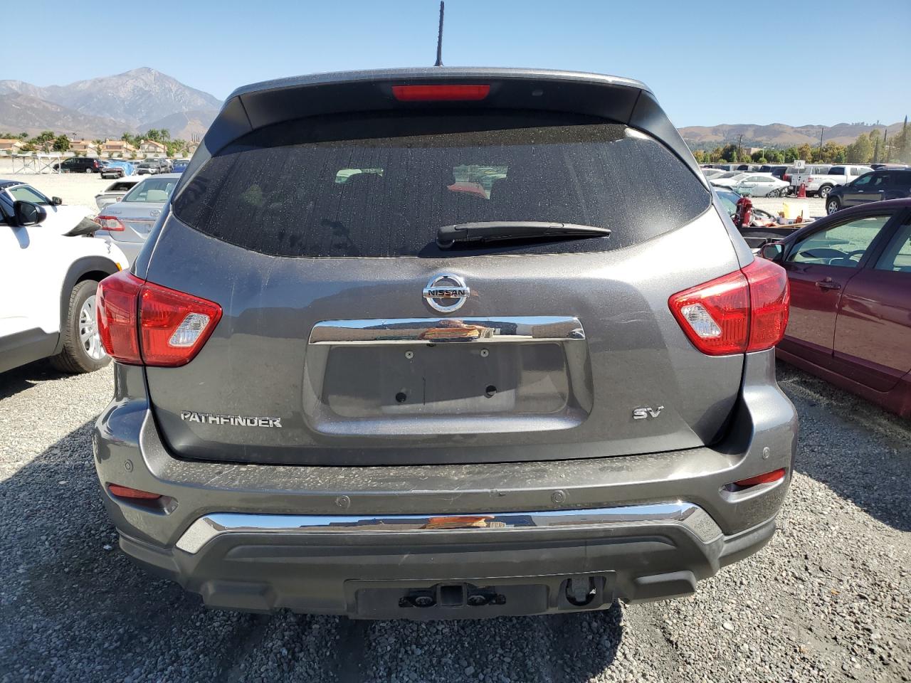 2017 Nissan Pathfinder S VIN: 5N1DR2MN5HC650585 Lot: 85074395