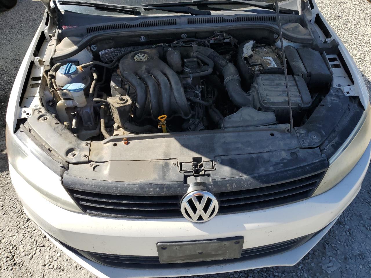 2013 Volkswagen Jetta Base VIN: 3VW2K7AJ2DM414111 Lot: 85201855