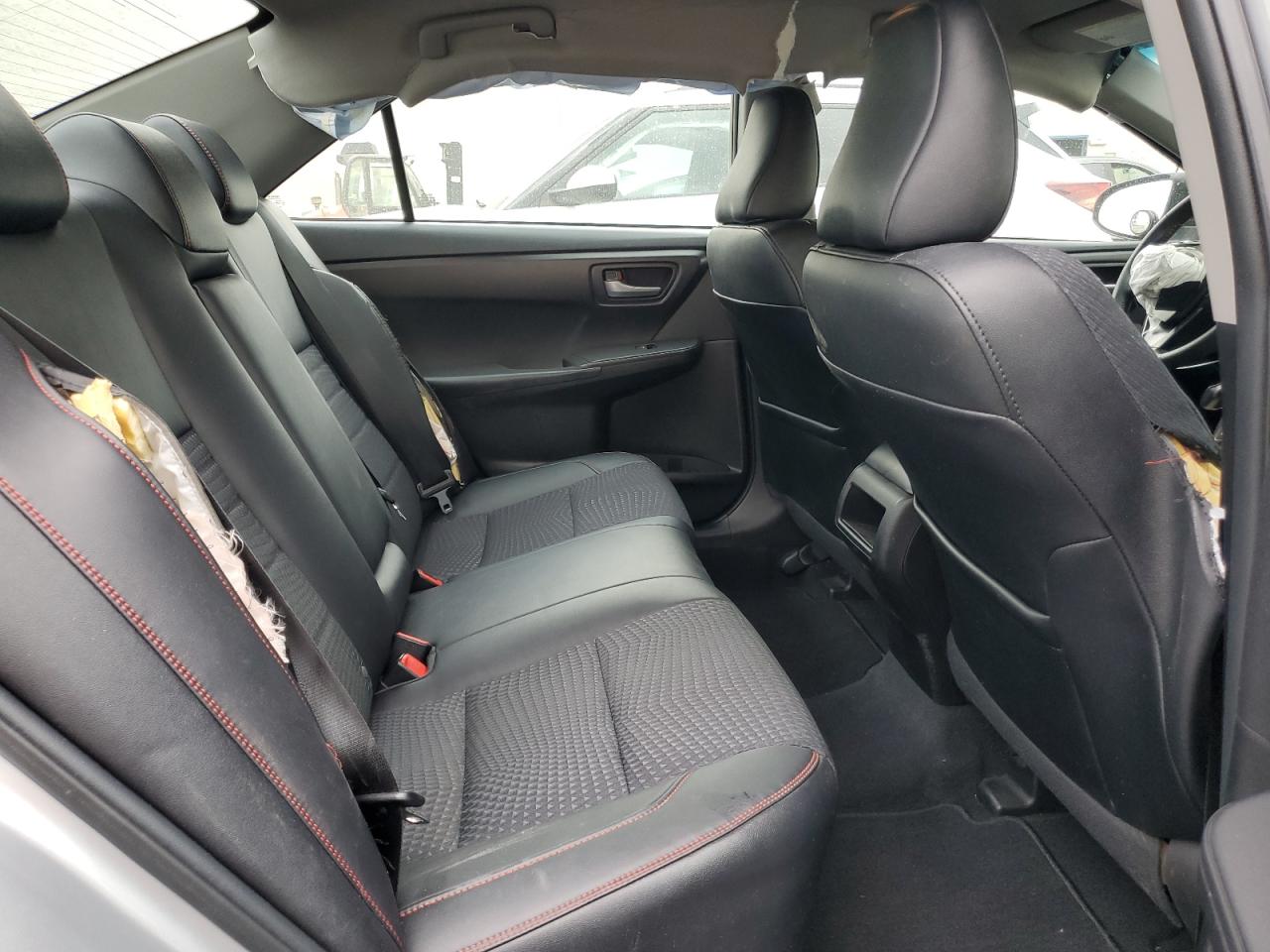 2015 Toyota Camry Le VIN: 4T1BF1FK0FU977058 Lot: 81936515