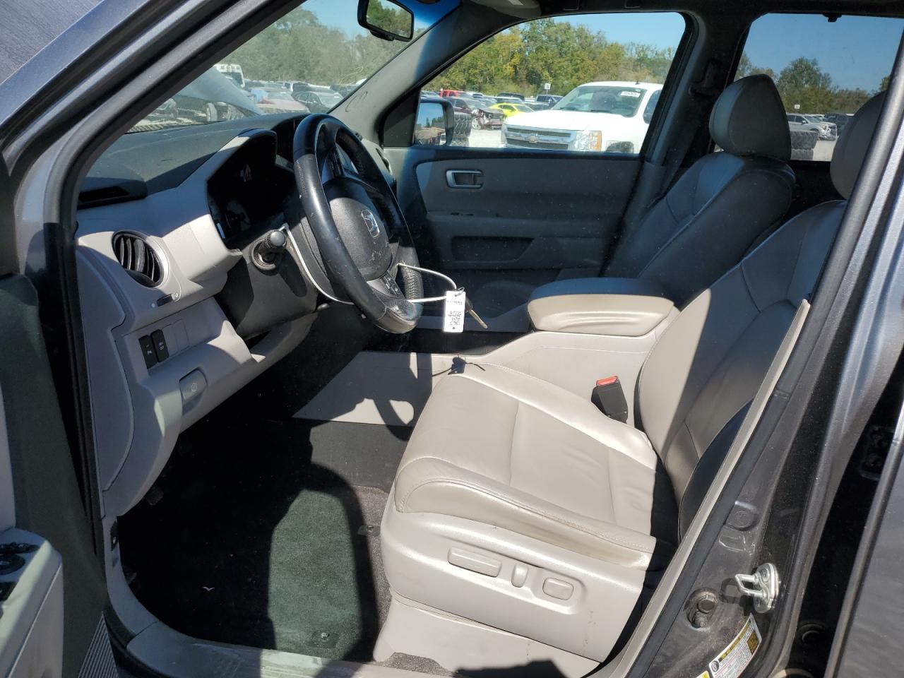 2011 Honda Pilot Touring VIN: 5FNYF4H9XBB059279 Lot: 86470895