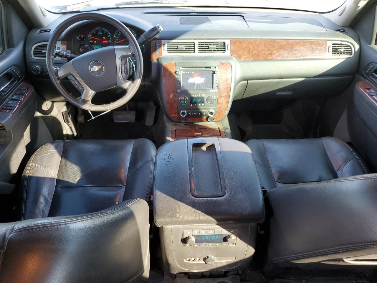 2014 Chevrolet Suburban K1500 Ltz VIN: 1GNSKKE73ER104884 Lot: 90072355