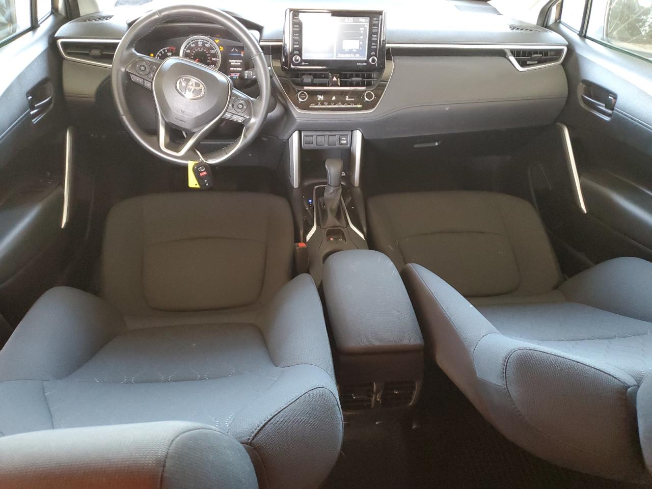 2022 Toyota Corolla Cross Le VIN: 7MUCAAAG4NV020001 Lot: 87487615