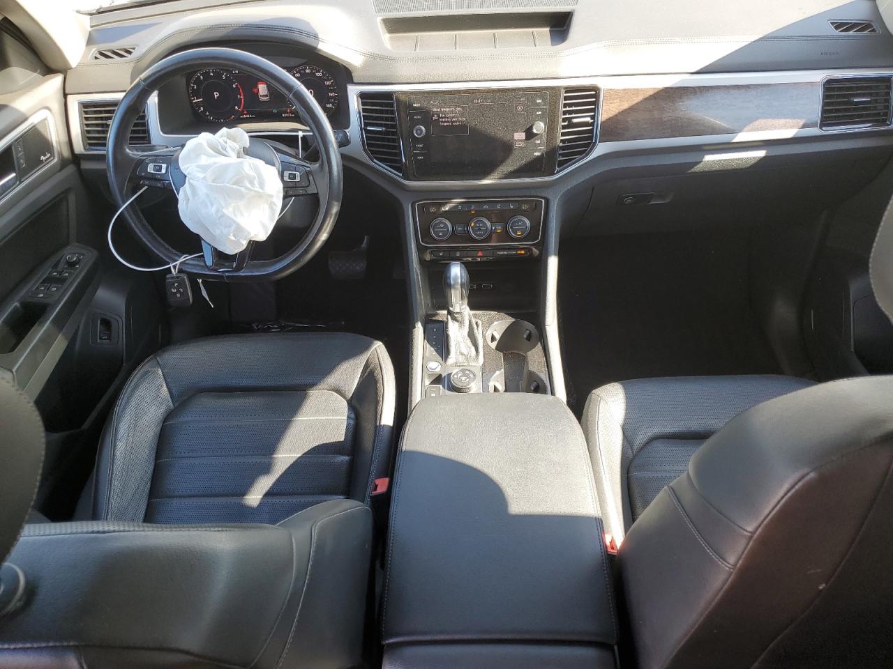 2018 Volkswagen Atlas Sel Premium VIN: 1V2NR2CA7JC572273 Lot: 84205635