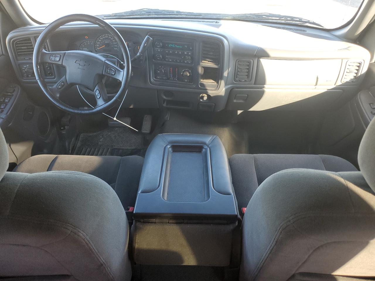 2005 Chevrolet Silverado K1500 VIN: 2GCEK13T851386870 Lot: 86258355