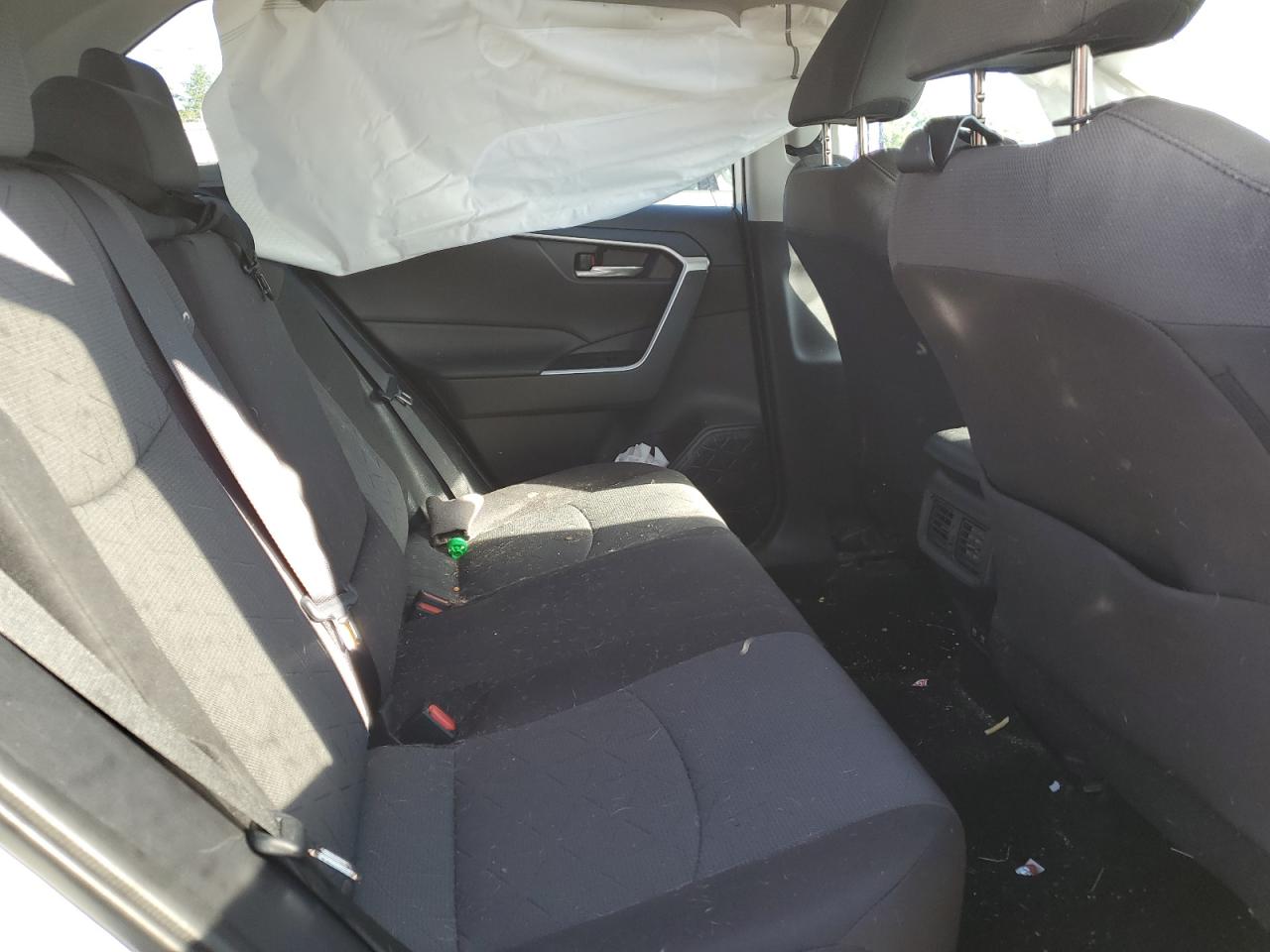 2020 Toyota Rav4 Xle VIN: 2T3P1RFV9LW126215 Lot: 84723985