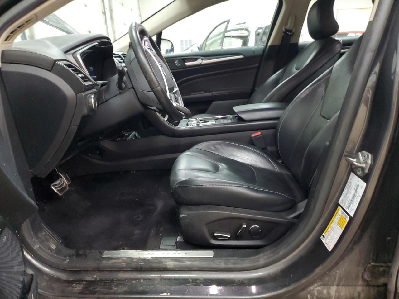 2017 Ford Fusion Titanium VIN: 3FA6P0D93HR208812 Lot: 85958125