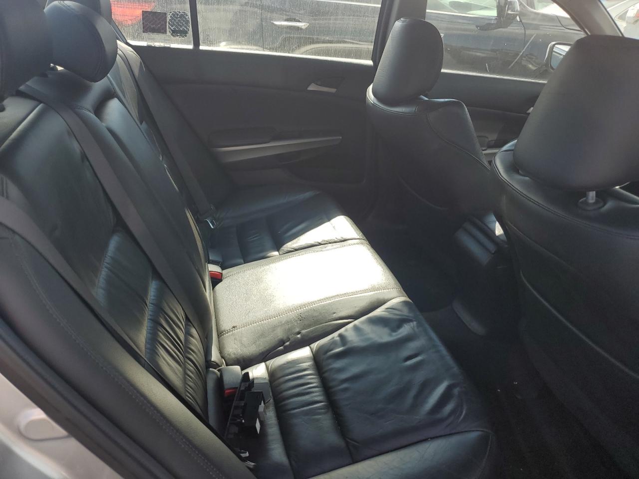 2008 Honda Accord Exl VIN: 1HGCP26878A073942 Lot: 81460965