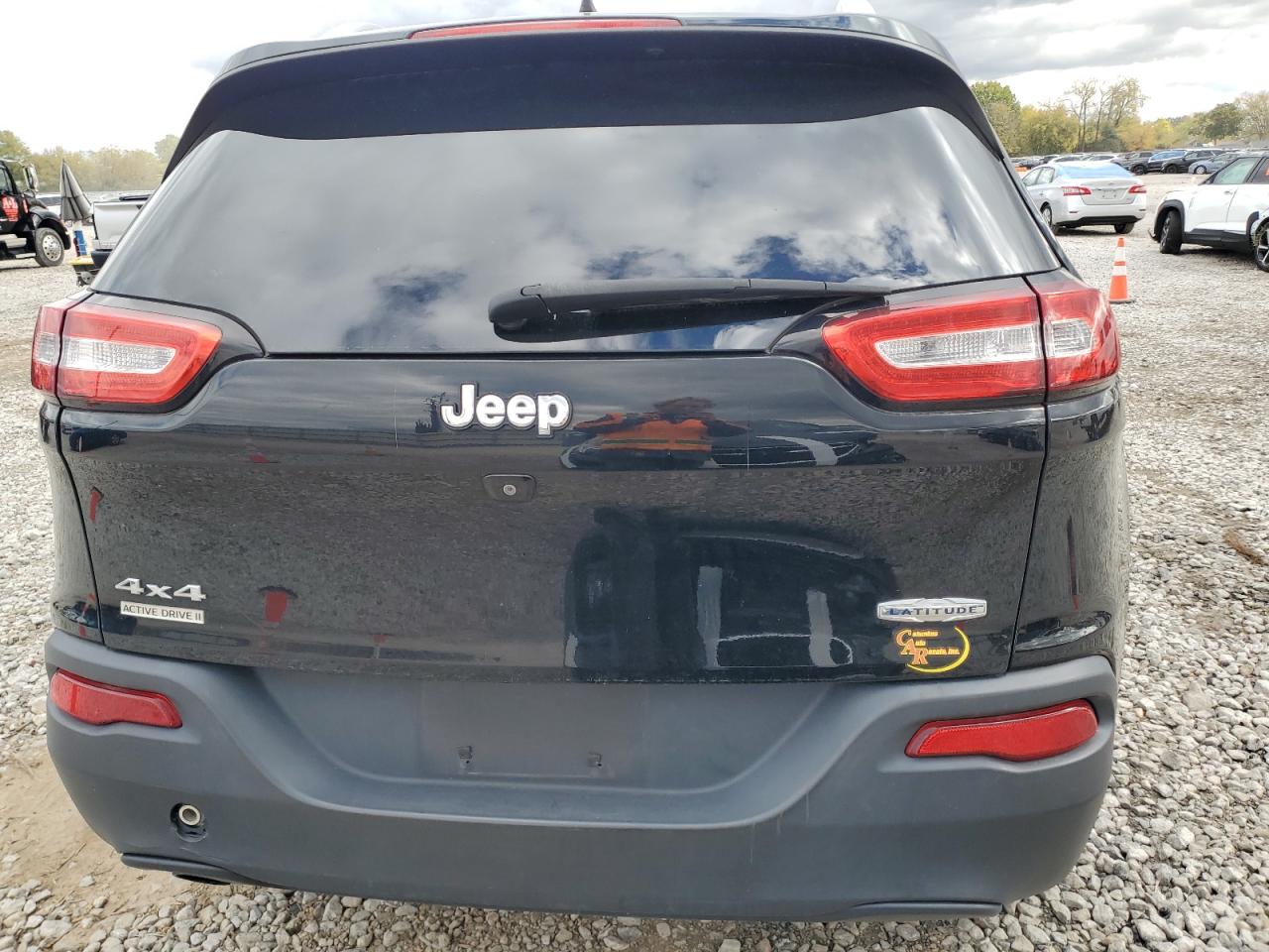2018 Jeep Cherokee Latitude Plus VIN: 1C4PJMLB3JD572268 Lot: 82620095