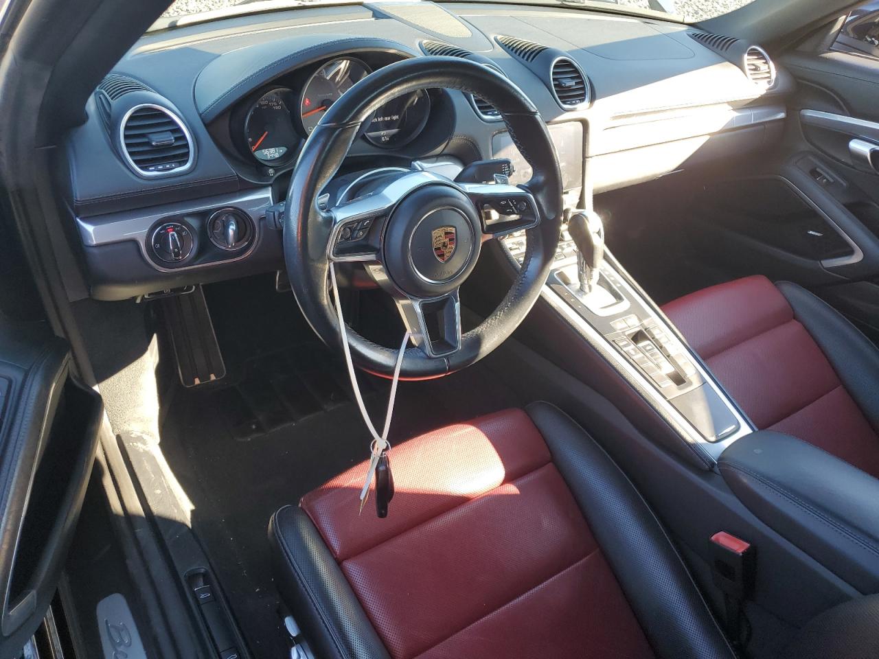 2017 Porsche Boxster S VIN: WP0CB2A89HS241689 Lot: 82414815