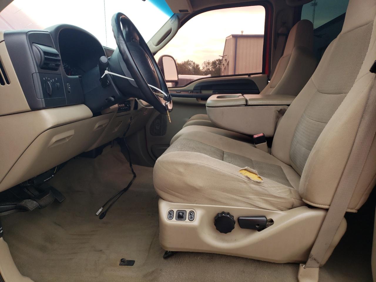 2005 Ford F250 Super Duty VIN: 1FTSW21Y75EB91370 Lot: 85713045