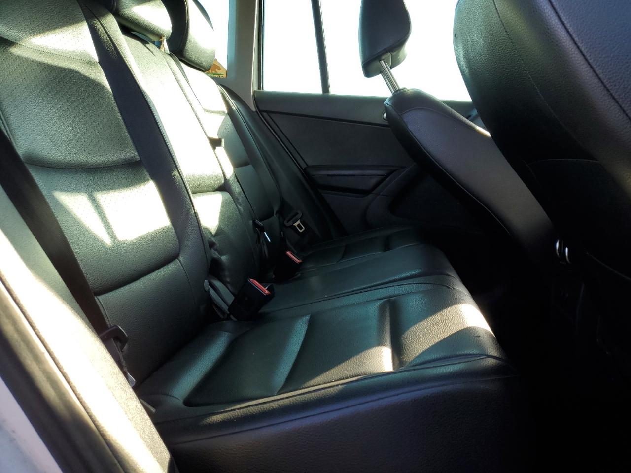 2012 Volkswagen Tiguan S VIN: WVGBV7AX6CW585050 Lot: 85731495