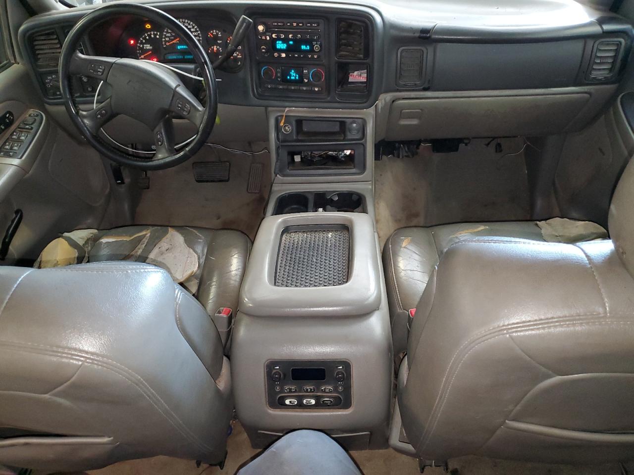 2005 Chevrolet Suburban K1500 VIN: 3GNFK16Z35G182299 Lot: 85705735