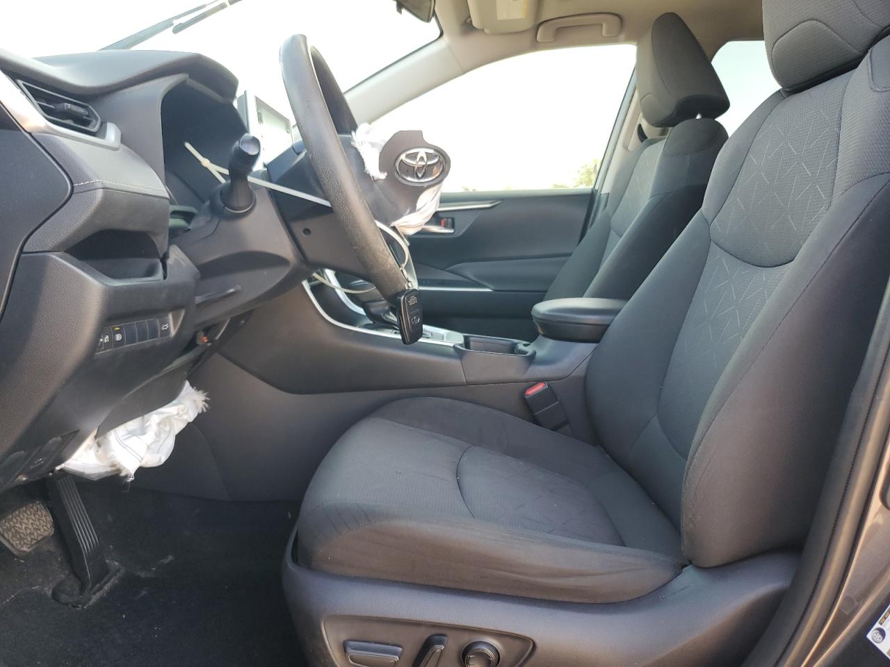 2020 Toyota Rav4 Xle VIN: JTMW1RFV2LJ017461 Lot: 82214835