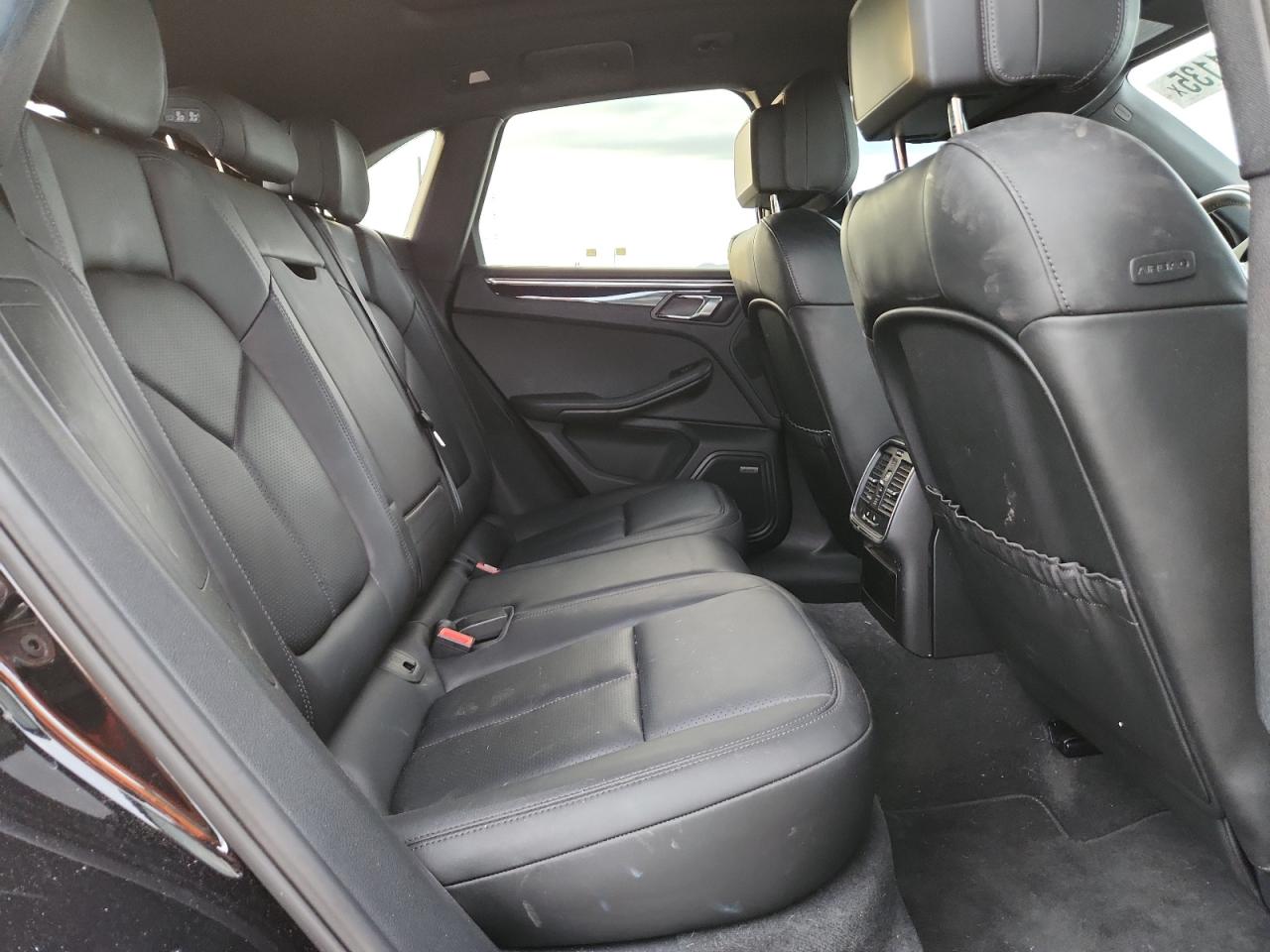 2017 Porsche Macan S VIN: WP1AB2A50HLB11922 Lot: 86151135