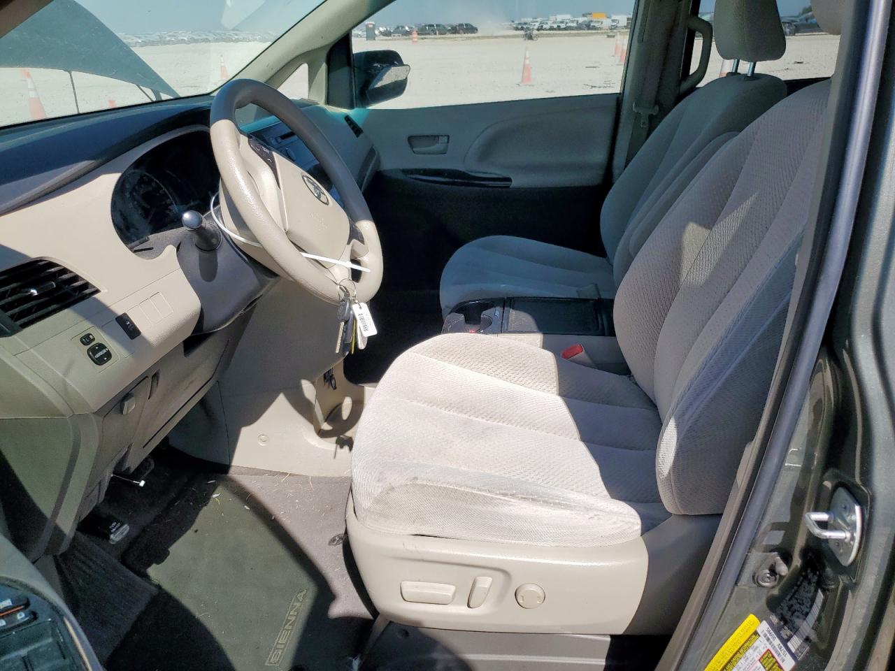 2013 Toyota Sienna Le VIN: 5TDKK3DC5DS317316 Lot: 86318805