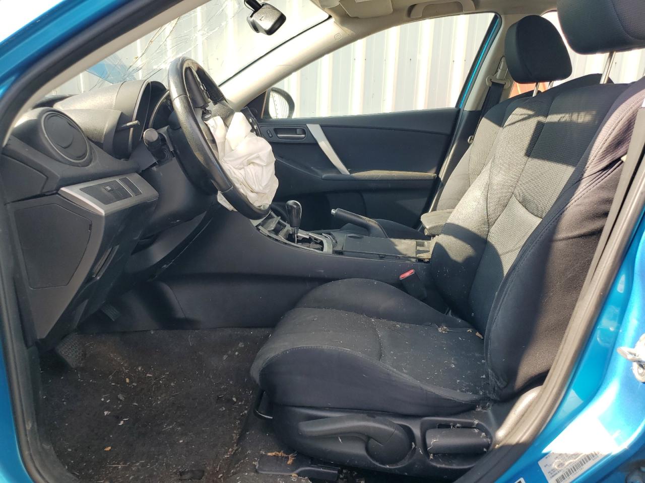 2010 Mazda 3 S VIN: JM1BL1H69A1230744 Lot: 81399365