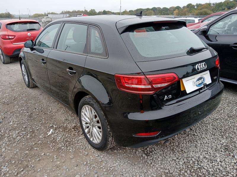 2016 AUDI A3 SE TECHNIK TDI S-A 
