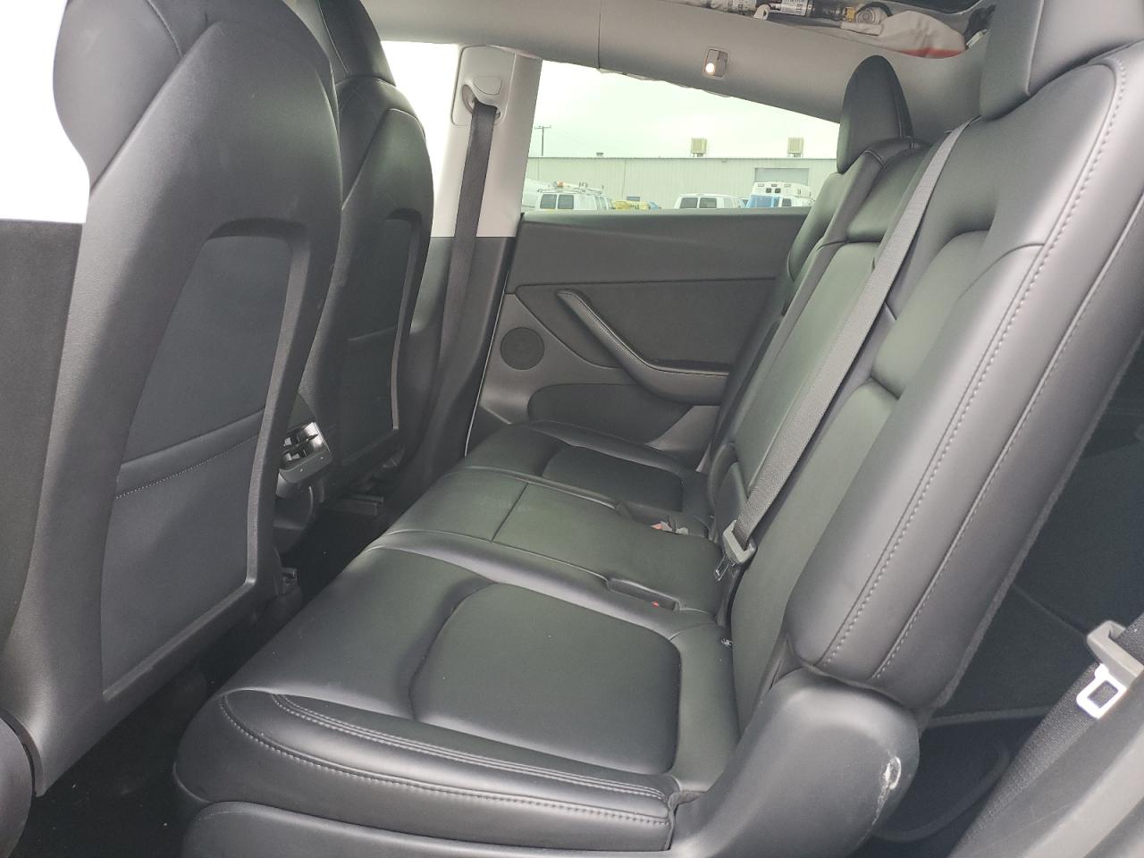 2022 Tesla Model Y VIN: 7SAYGAEE5NF363513 Lot: 82539005