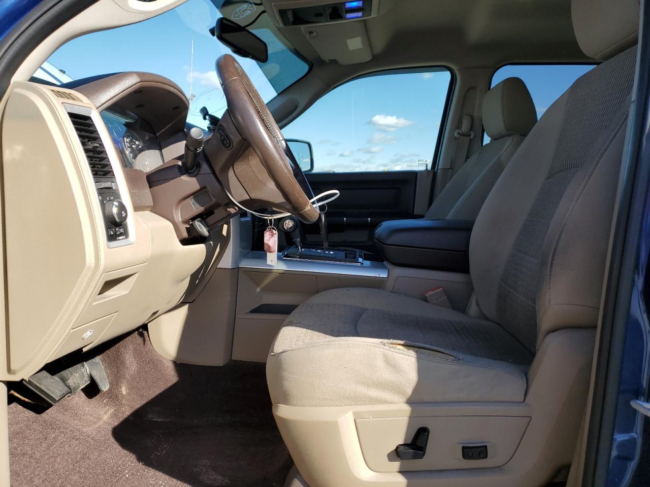 2009 Dodge Ram 1500 VIN: 1D3HV13T89S734829 Lot: 90595255