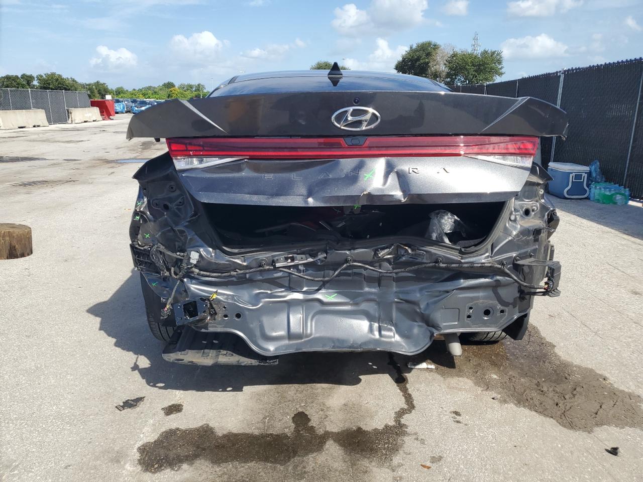 2022 Hyundai Elantra Sel VIN: 5NPLN4AG7NH069697 Lot: 84554215