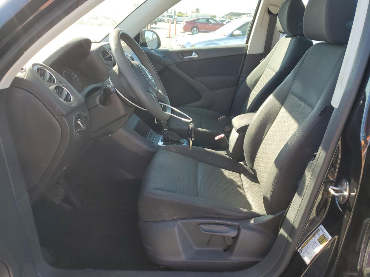 2012 Volkswagen Tiguan S VIN: WVGAV7AX0CW590756 Lot: 87282225