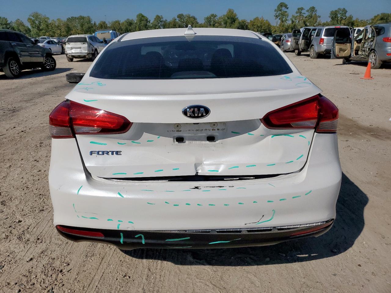 2018 Kia Forte Lx VIN: 3KPFL4A78JE200654 Lot: 85837645