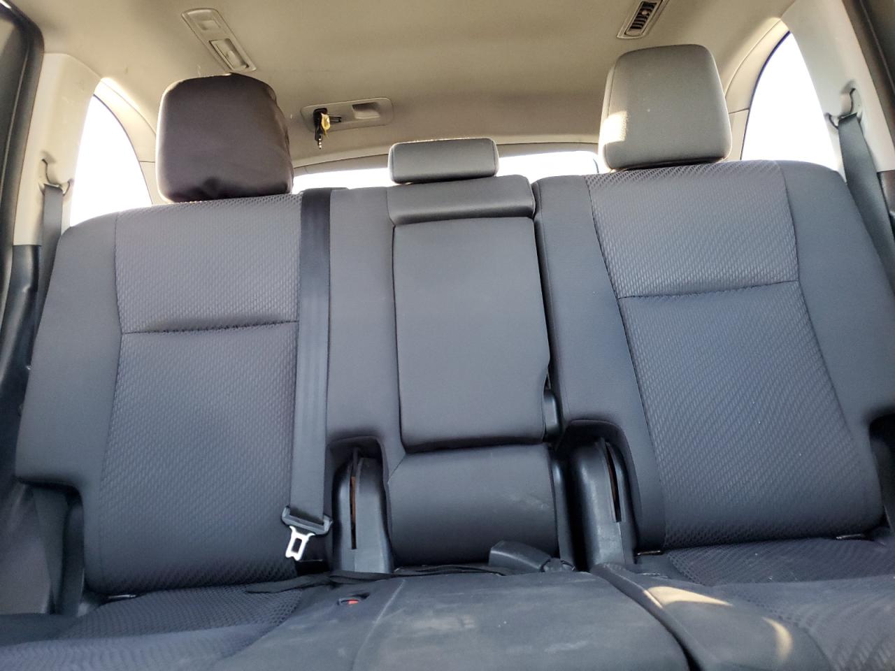 2019 Toyota Highlander Le VIN: 5TDBZRFH4KS924408 Lot: 85645535