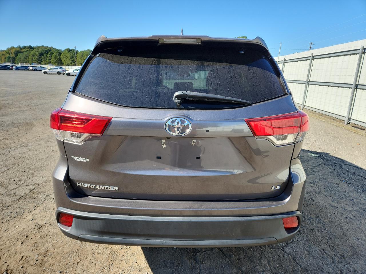 2017 Toyota Highlander Le VIN: 5TDZZRFH1HS217693 Lot: 87403995