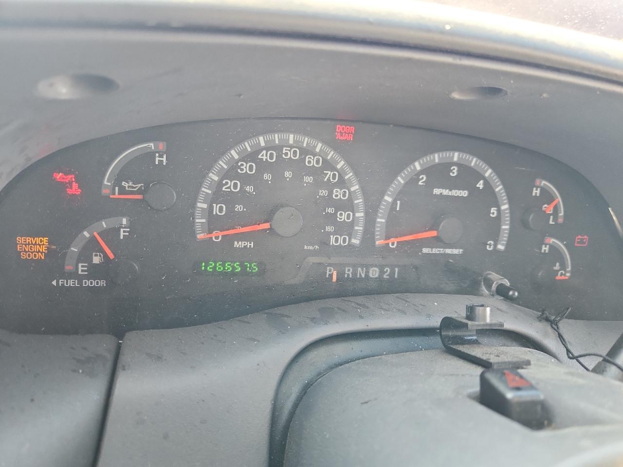 2001 Ford F150 VIN: 2FTRF17W61CA92117 Lot: 84774055