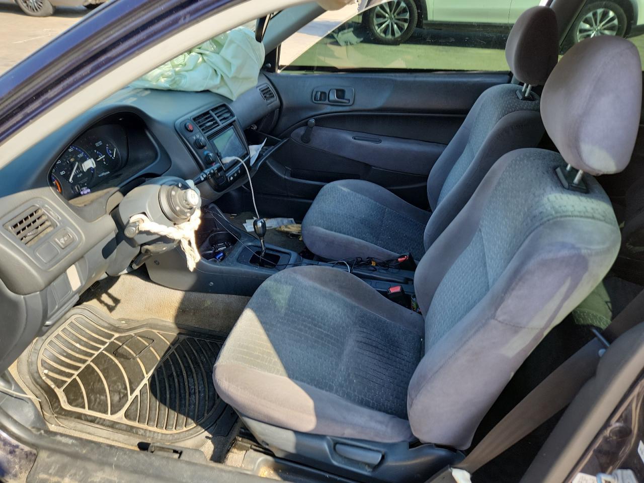 1999 Honda Civic Dx VIN: 2HGEJ6340XH108419 Lot: 82760225