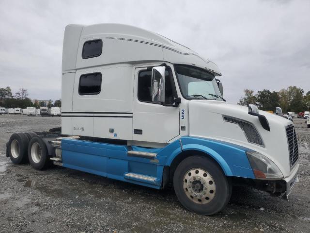 2015 Volvo Vnl Semi Truck