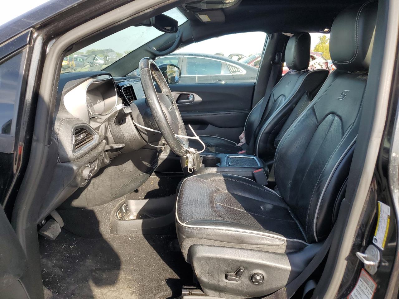 2018 Chrysler Pacifica Limited VIN: 2C4RC1GG4JR333591 Lot: 84740025
