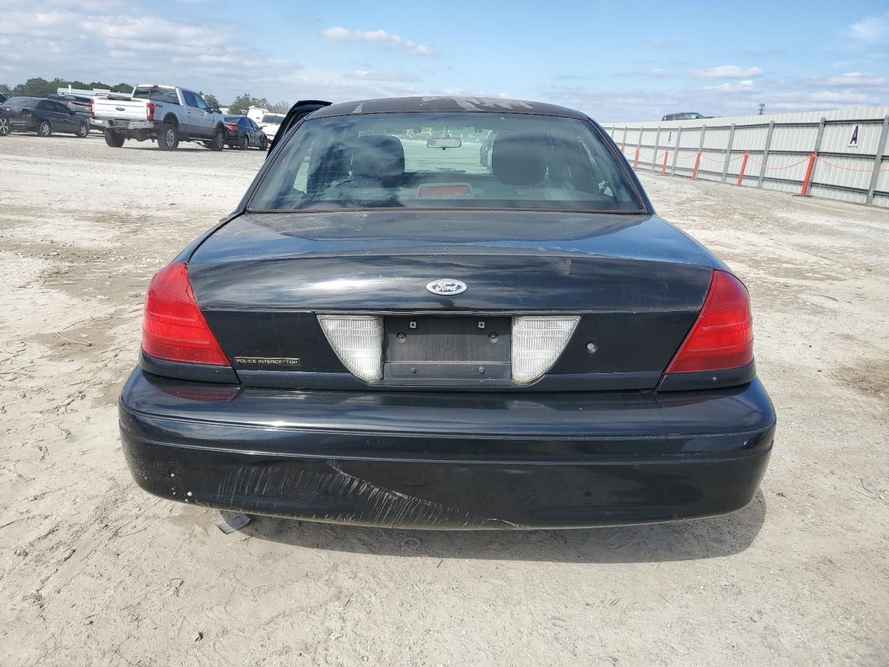 2011 Ford Crown Victoria Police Interceptor VIN: 2FABP7BV9BX185228 Lot: 90377255